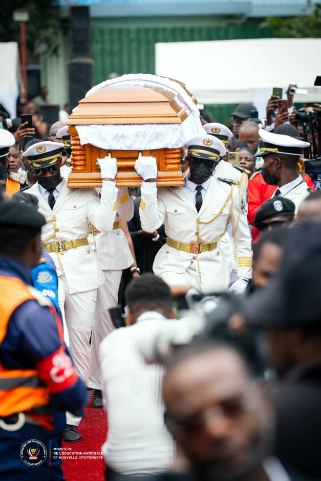 RDC : la nation rend hommage à Bonnette Élombe, la "prof qui dansait avec ses élèves"