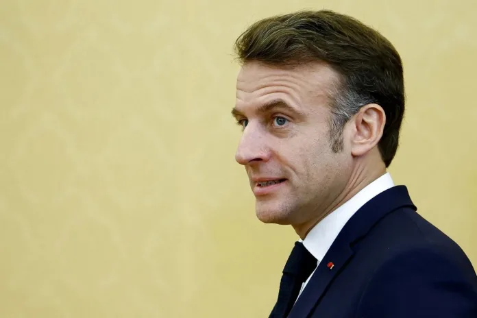 Emmanuel Macron présidents africains bases militaires françaises