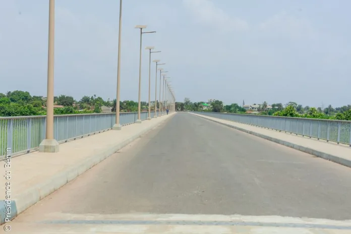 Bénin Cocotomey Womey nouveau pont