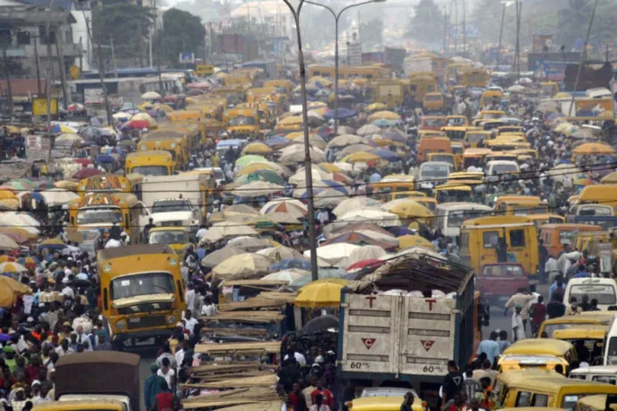 Nigéria véhicules de transport camion citerne