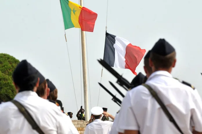 Sénégal Dakar Paris soldats français